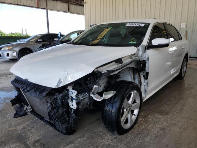 Photo 2 from auction – 2014 VOLKSWAGEN PASSAT SE with VIN 1VWBS7A33EC110287
