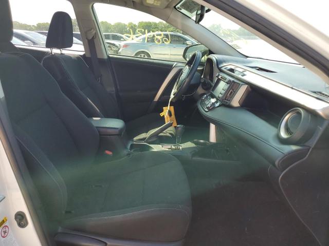 Photo 5 from auction – 2015 TOYOTA RAV4 XLE with VIN JTMWFREV7FJ056361