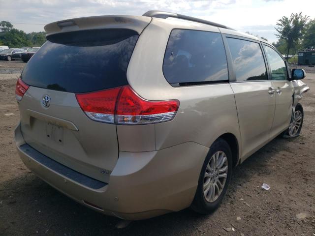 Photo 4 from auction – 2014 TOYOTA SIENNA XLE with VIN 5TDYK3DC5ES472332