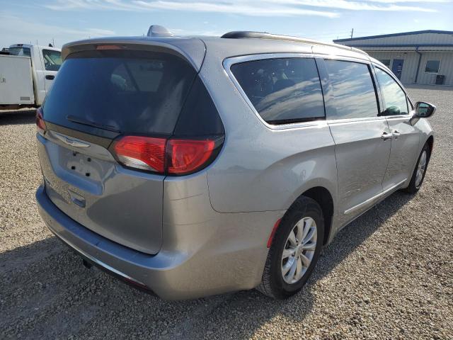 Photo 4 from auction – 2017 CHRYSLER PACIFICA T with VIN 2C4RC1BGXHR576100