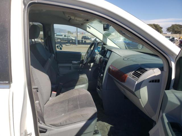 Photo 5 from auction – 2008 CHRYSLER TOWN & COU with VIN 2A8HR54PX8R799809