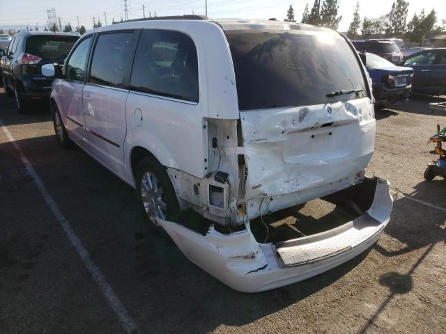 Photo 3 from auction – 2014 CHRYSLER TOWN & COU with VIN 2C4RC1BGXER269196