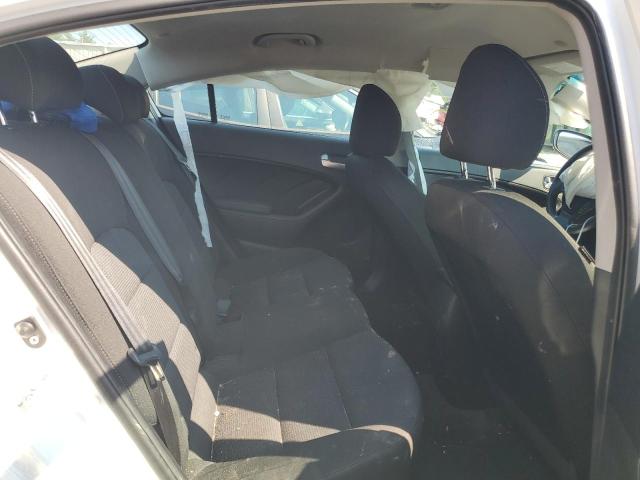 Photo 6 from auction – 2017 KIA FORTE LX with VIN 3KPFK4A73HE145091