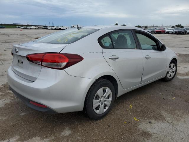 Photo 4 from auction – 2018 KIA FORTE LX with VIN 3KPFK4A71JE245731