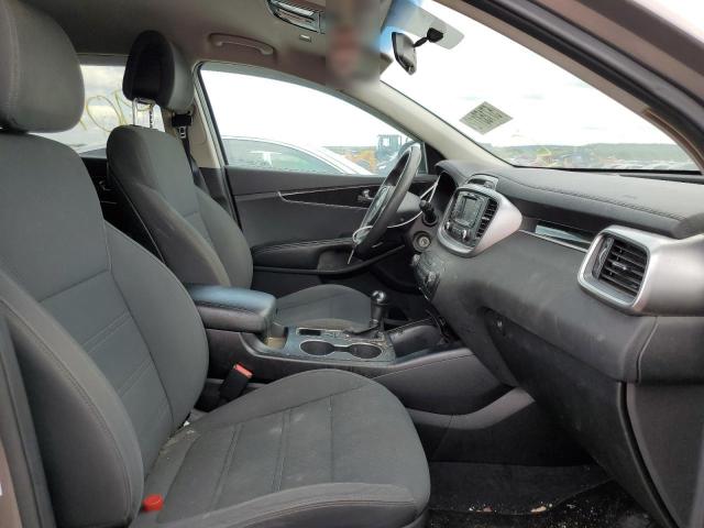 Photo 5 from auction – 2016 KIA SORENTO LX with VIN 5XYPGDA58GG089347