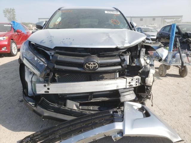 Photo 9 from auction – 2019 TOYOTA HIGHLANDER with VIN 5TDJZRFH0KS616583