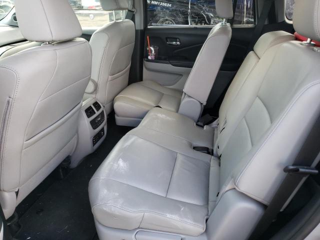 Photo 6 from auction – 2018 HONDA PILOT TOUR with VIN 5FNYF6H99JB034819