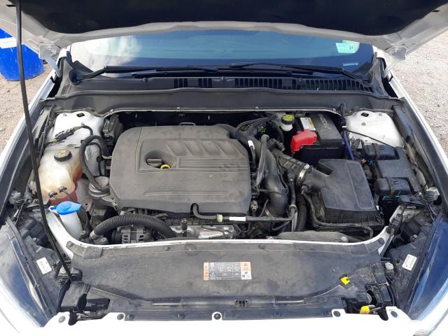 Photo 7 from auction – 2016 FORD FUSION SE with VIN 3FA6P0HD7GR144478
