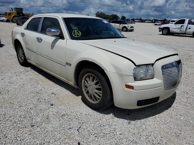 CHRYSLER 300 2007 with VIN 2C3KA43R27H715654 - Photo from auction