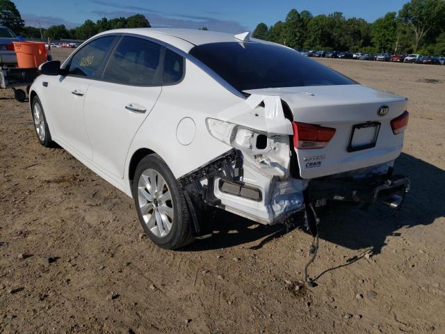 Photo 3 from auction – 2018 KIA OPTIMA LX with VIN 5XXGT4L31JG256327