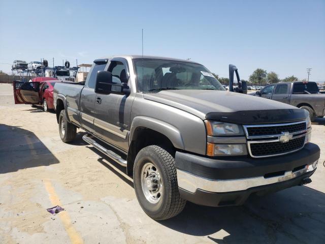 CHEVROLET SILVERADO 2006 with VIN 1GCHK29G16E236113 - Photo from auction