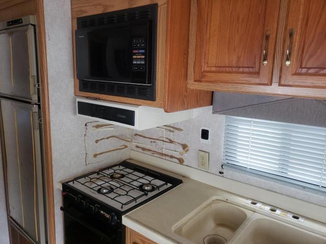 Photo 6 from auction – 1994 HOLI RAMBLER with VIN 3FCMF53GXRJB05887