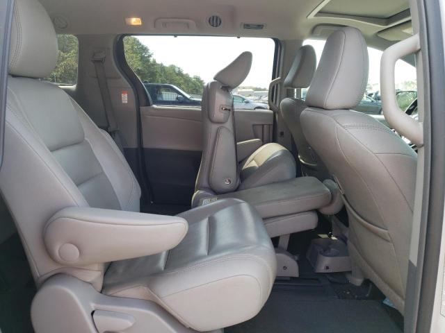 Photo 6 from auction – 2017 TOYOTA SIENNA XLE with VIN 5TDYZ3DC2HS869142