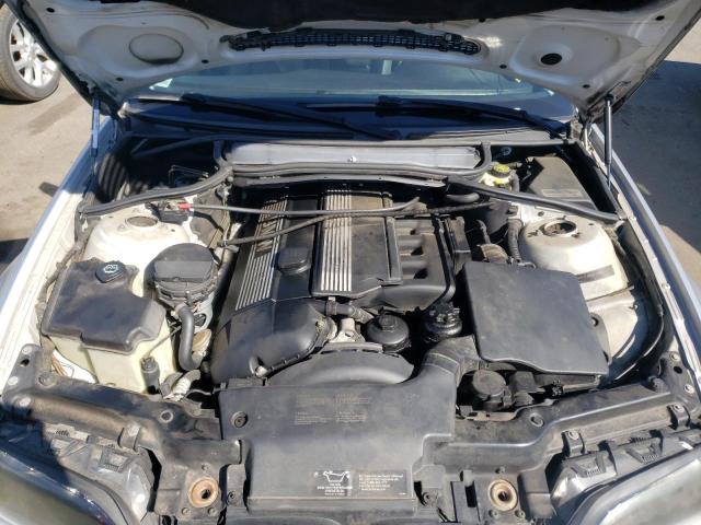 Photo 7 from auction – 2004 BMW 325 XI with VIN WBAEU33464PM59392