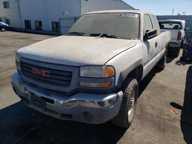 Zdjęcie 2 z aukcji – 2004 GMC SIERRA C25 z VIN 1GTHC29U64E269592