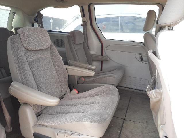 Photo 6 from auction – 2005 CHRYSLER TOWN & COU with VIN 2C8GP54L45R468823