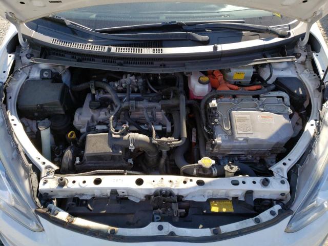 Photo 7 from auction – 2015 TOYOTA PRIUS C with VIN JTDKDTB33F1584323