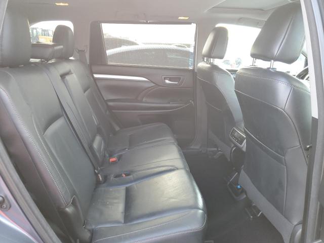 Photo 6 from auction – 2018 TOYOTA HIGHLANDER with VIN 5TDJZRFH9JS900020