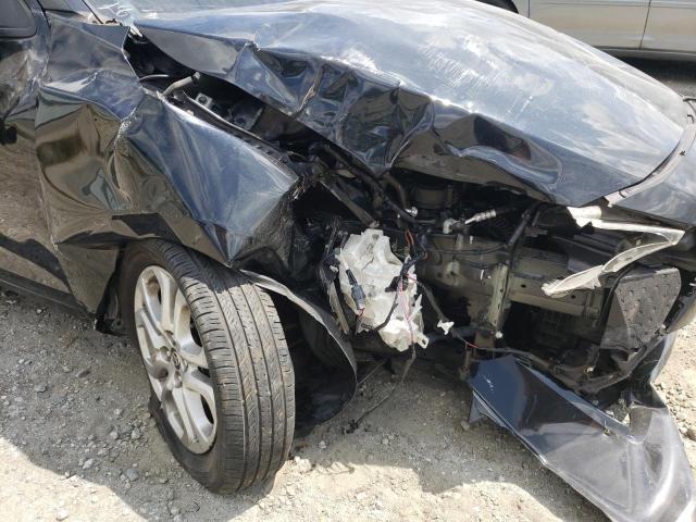 Photo 9 from auction – 2016 SCION IA with VIN 3MYDLBZV9GY126958
