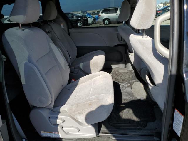 Photo 6 from auction – 2015 TOYOTA SIENNA LE with VIN 5TDKK3DC3FS615950