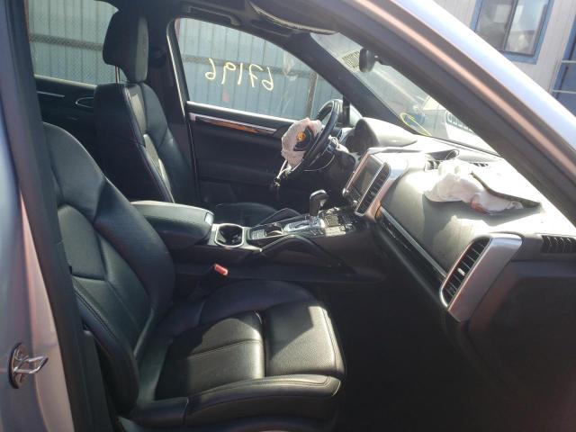 Photo 5 from auction – 2017 PORSCHE CAYENNE with VIN WP1AA2A28HKA85097