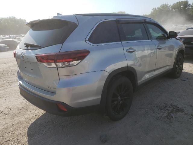 Photo 4 from auction – 2019 TOYOTA HIGHLANDER with VIN 5TDJZRFH0KS616583