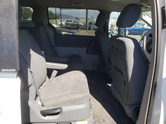 Photo 6 from auction – 2008 CHRYSLER TOWN & COU with VIN 2A8HR54PX8R799809