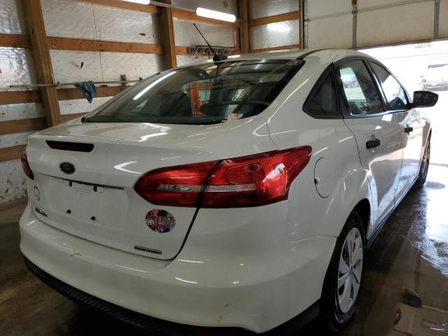 Photo 4 from auction – 2015 FORD FOCUS S with VIN 1FADP3E27FL292669