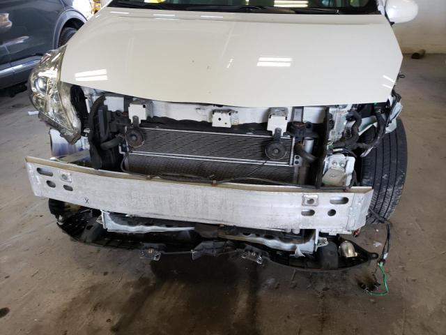 Photo 9 from auction – 2013 TOYOTA PRIUS V with VIN JTDZN3EU4D3274862