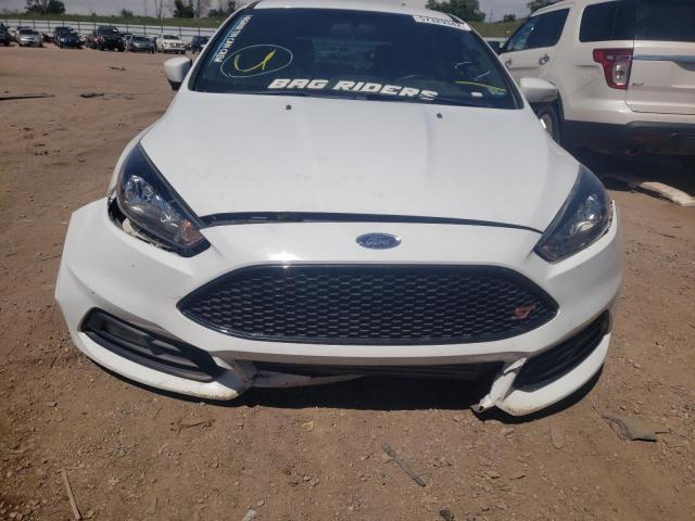 Photo 9 from auction – 2017 FORD FOCUS ST with VIN 1FADP3L90HL338572