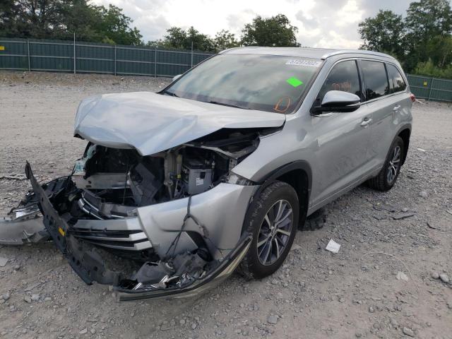 Foto 2 de la subasta – 2017 TOYOTA HIGHLANDER con VIN 5TDJZRFH7HS484365