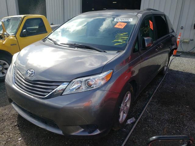 Photo 2 from auction – 2015 TOYOTA SIENNA LE with VIN 5TDKK3DC1FS673376
