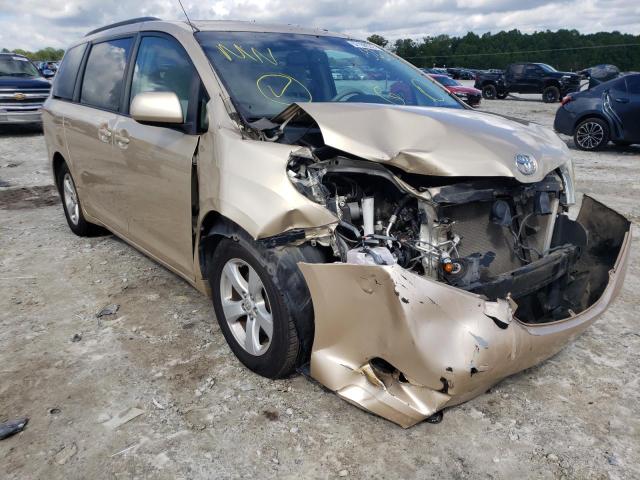 TOYOTA SIENNA 2011 مع رقم تعريف المركبة 5TDKK3DC3BS105589 - صورة من المزاد