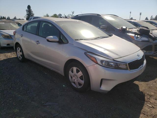 Zdjęcie 1 z aukcji – 2017 KIA FORTE LX z VIN 3KPFK4A74HE078405