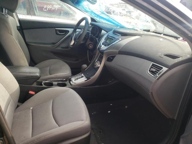 Photo 5 from auction – 2012 HYUNDAI ELANTRA GL with VIN 5NPDH4AE4CH119673