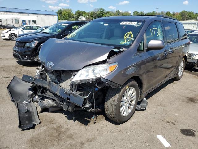 Photo 2 from auction – 2012 TOYOTA SIENNA XLE with VIN 5TDYK3DC1CS256670