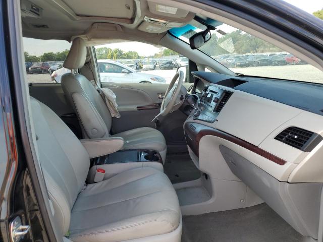 Photo 5 from auction – 2013 TOYOTA SIENNA XLE with VIN 5TDYK3DC6DS384520