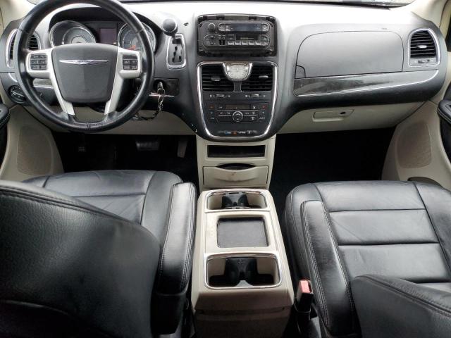 Photo 5 from auction – 2015 CHRYSLER TOWN & COU with VIN 2C4RC1BG6FR552311