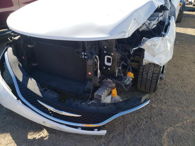 Photo 9 from auction – 2016 CHRYSLER 200 LIMITE with VIN 1C3CCCAB2GN150456