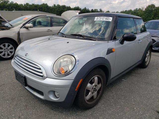 Photo 2 from auction – 2009 MINI COOPER with VIN WMWMF33569TU71443