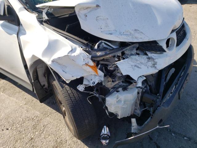 Photo 9 from auction – 2015 TOYOTA RAV4 XLE with VIN JTMWFREV8FJ042842
