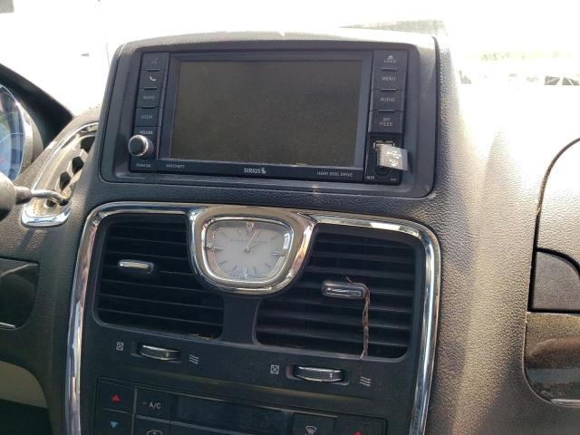 Photo 9 from auction – 2015 CHRYSLER TOWN & COU with VIN 2C4RC1BG1FR638075