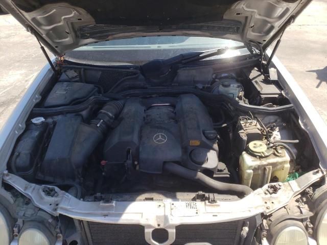 Photo 7 from auction – 2002 MERCEDES-BENZ E-CLASS with VIN WDBJF65J92B418814
