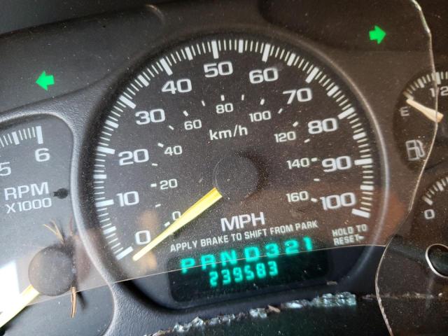 Photo 8 from auction – 2001 CHEVROLET SILVERADO with VIN 1GBGC24U01Z215653