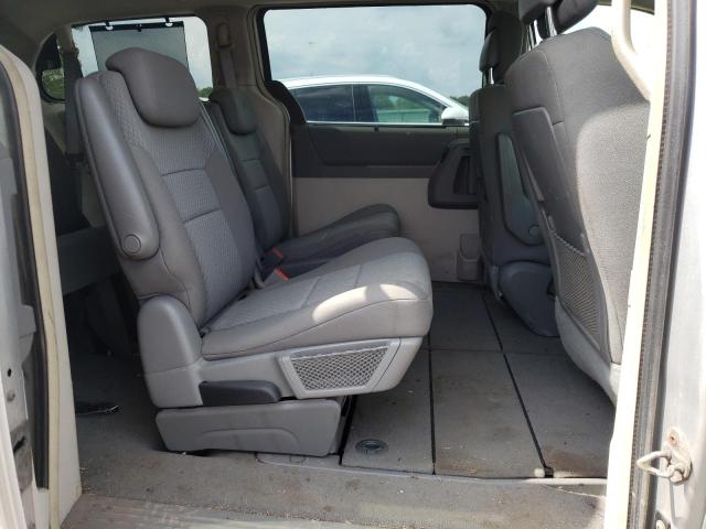 Photo 6 from auction – 2010 CHRYSLER TOWN & COU with VIN 2A4RR5D1XAR457106