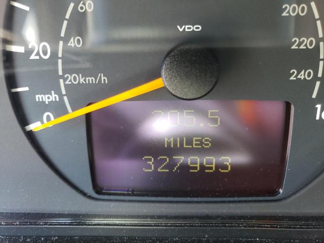 Photo 8 from auction – 2002 MERCEDES-BENZ E-CLASS with VIN WDBJF65J92B418814