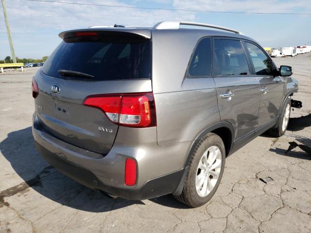 Photo 4 from auction – 2015 KIA SORENTO EX with VIN 5XYKU4A71FG642701