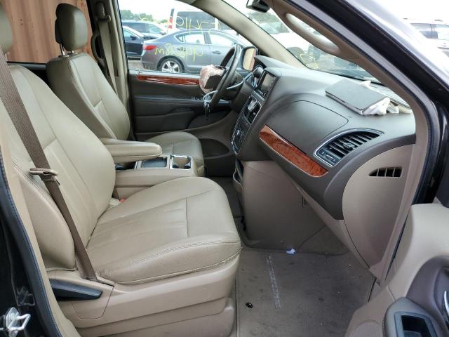 Photo 5 from auction – 2016 CHRYSLER TOWN & COU with VIN 2C4RC1BG5GR291786