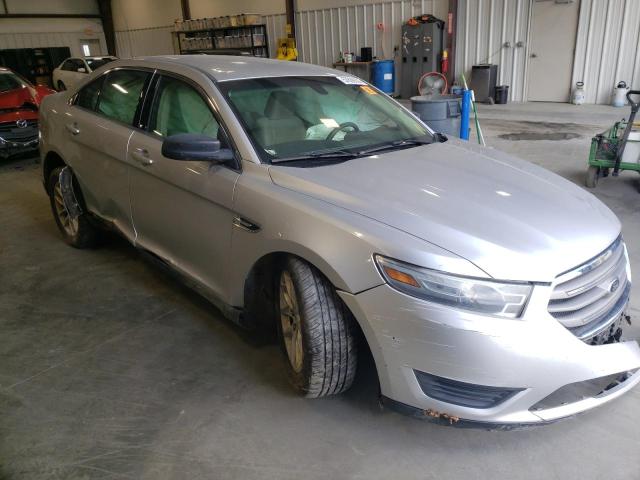 FORD TAURUS SE 2013 with VIN 1FAHP2D86DG144682 - Photo from auction