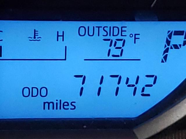 Photo 8 from auction – 2014 TOYOTA RAV4 LE with VIN 2T3ZFREV8EW082674
